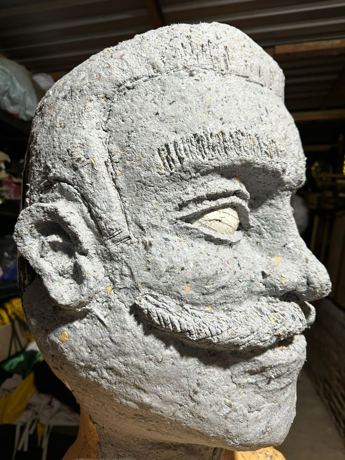 Artesanos trabajando
